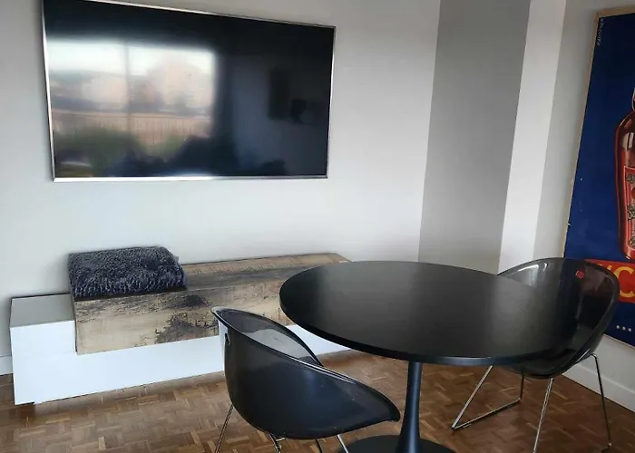 Appartamento Chez Alex Et Laeti 1 *